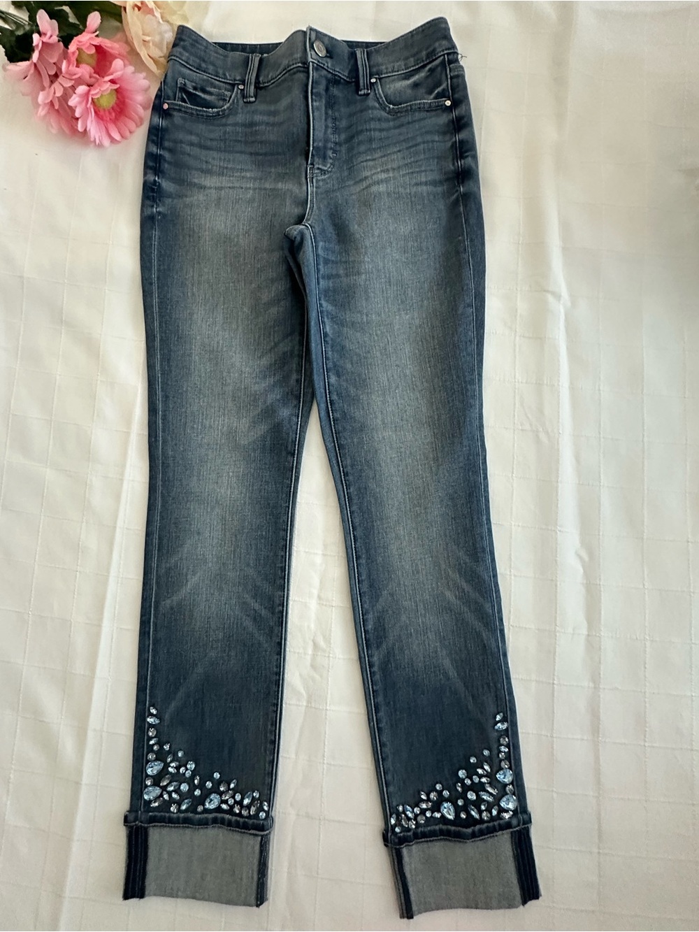 White House Black Market NWOT The Everyday Soft Embellished Ankle Jeans